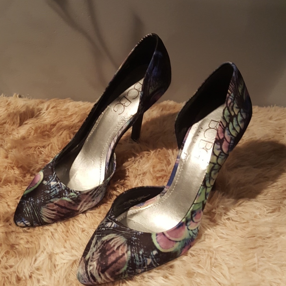 Gently loved BCBG Peacock heels
